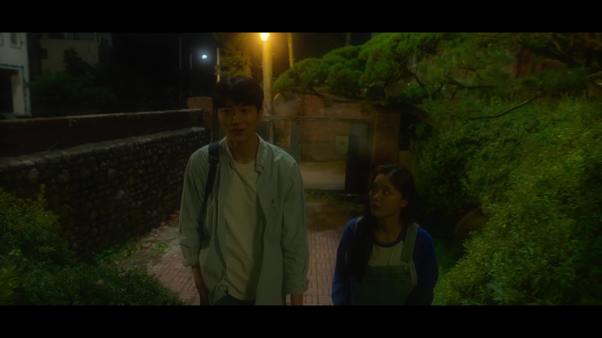 Jelenetkép - XX. századi lány - 01:59:11